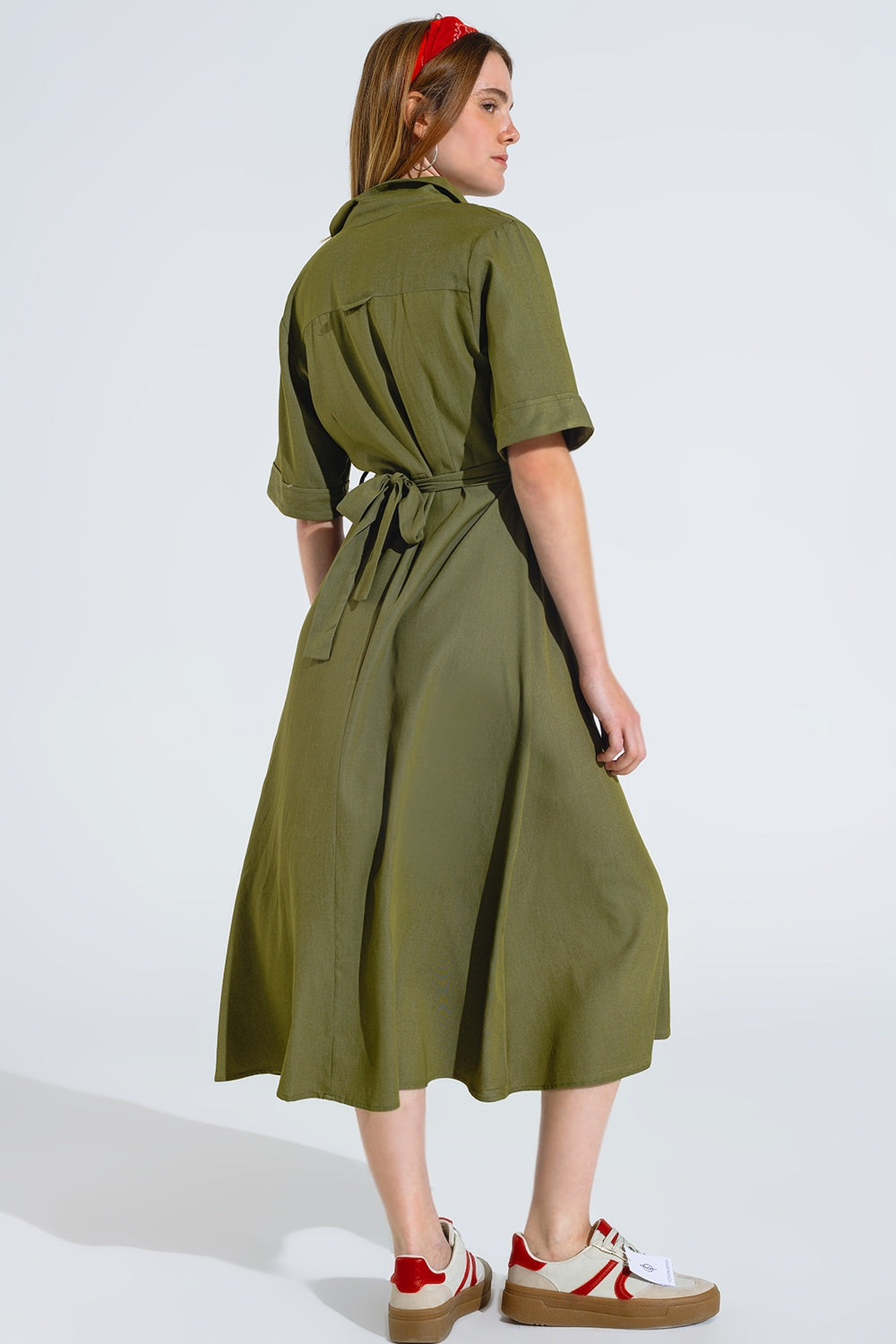 Maxi Vestido Camisero Verde Con Cuello Polo Q2