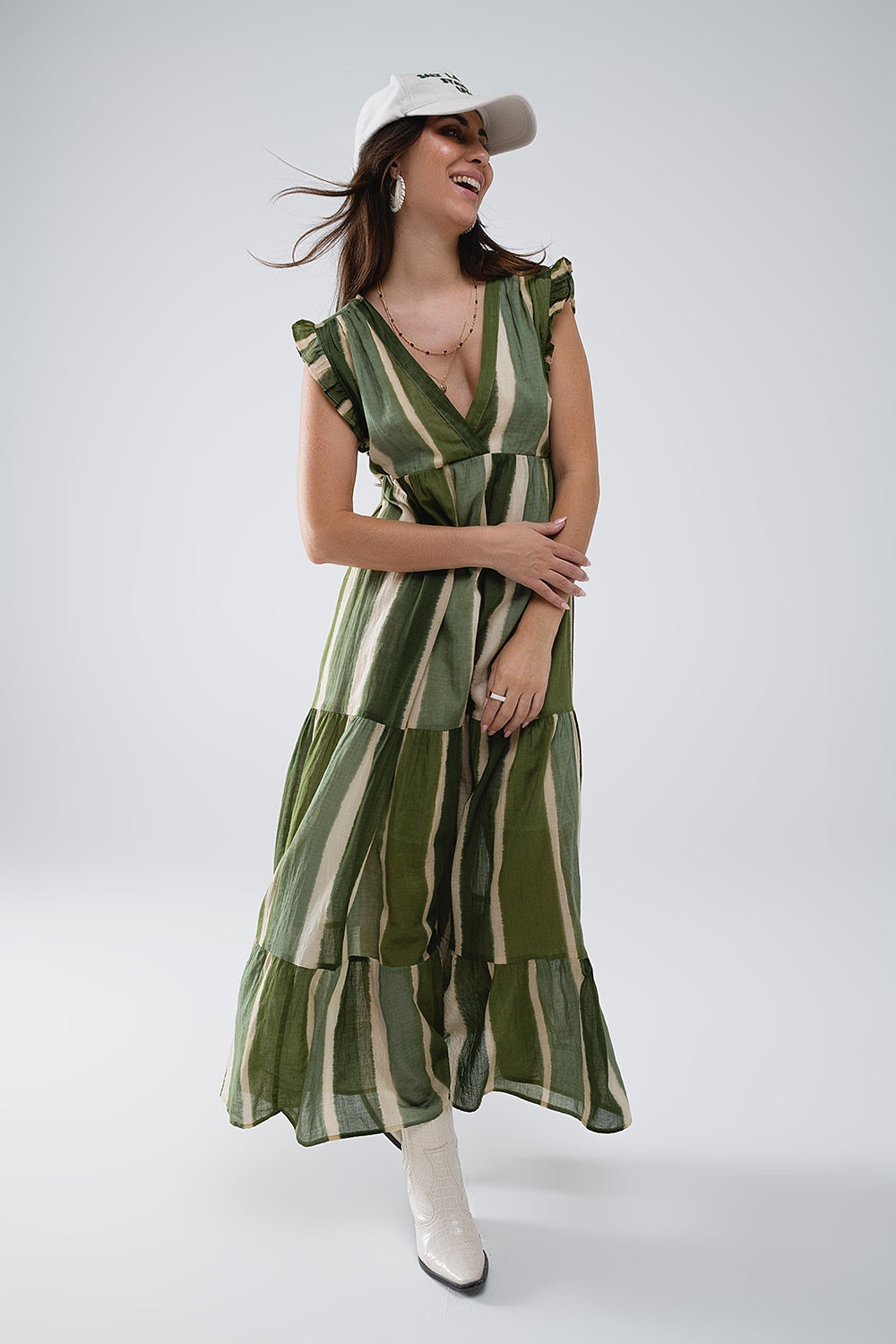 Maxi Vestido Con Cuello En V Y Falda Con Vuelos A Rayas Tie-dye Verde Q2