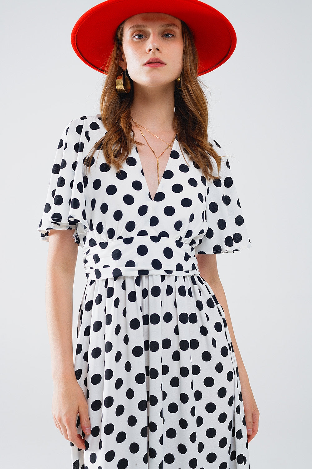 Maxi vestido de lunares con detalle de espalda abierta Q2