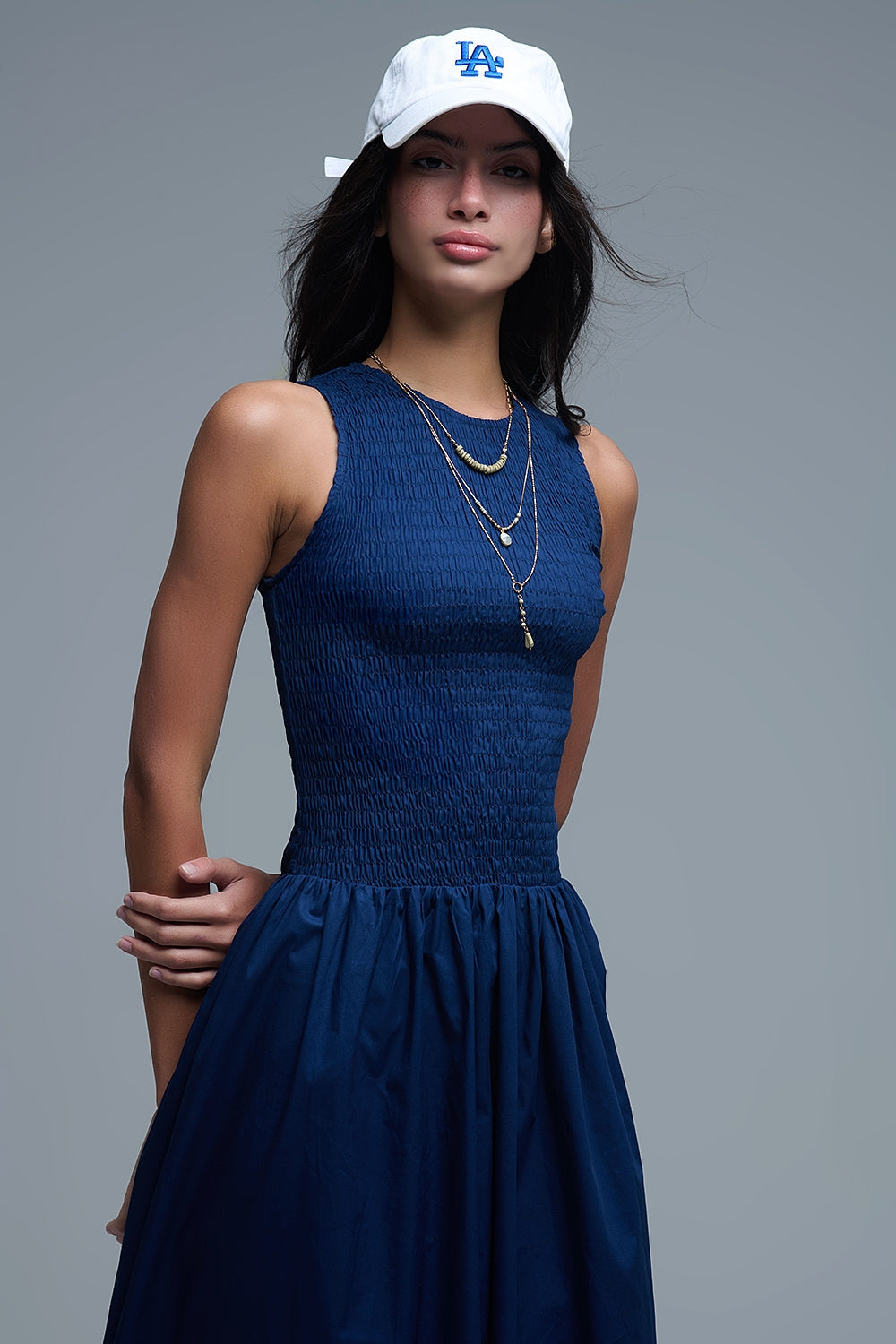 Maxi Vestido de popelina azul marino con detalle fruncido Q2