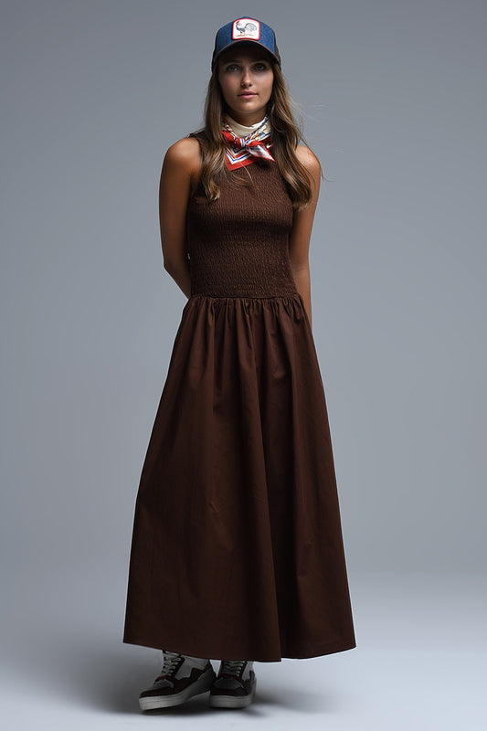 Q2 Maxi Vestido de popelina marrón con fruncidos