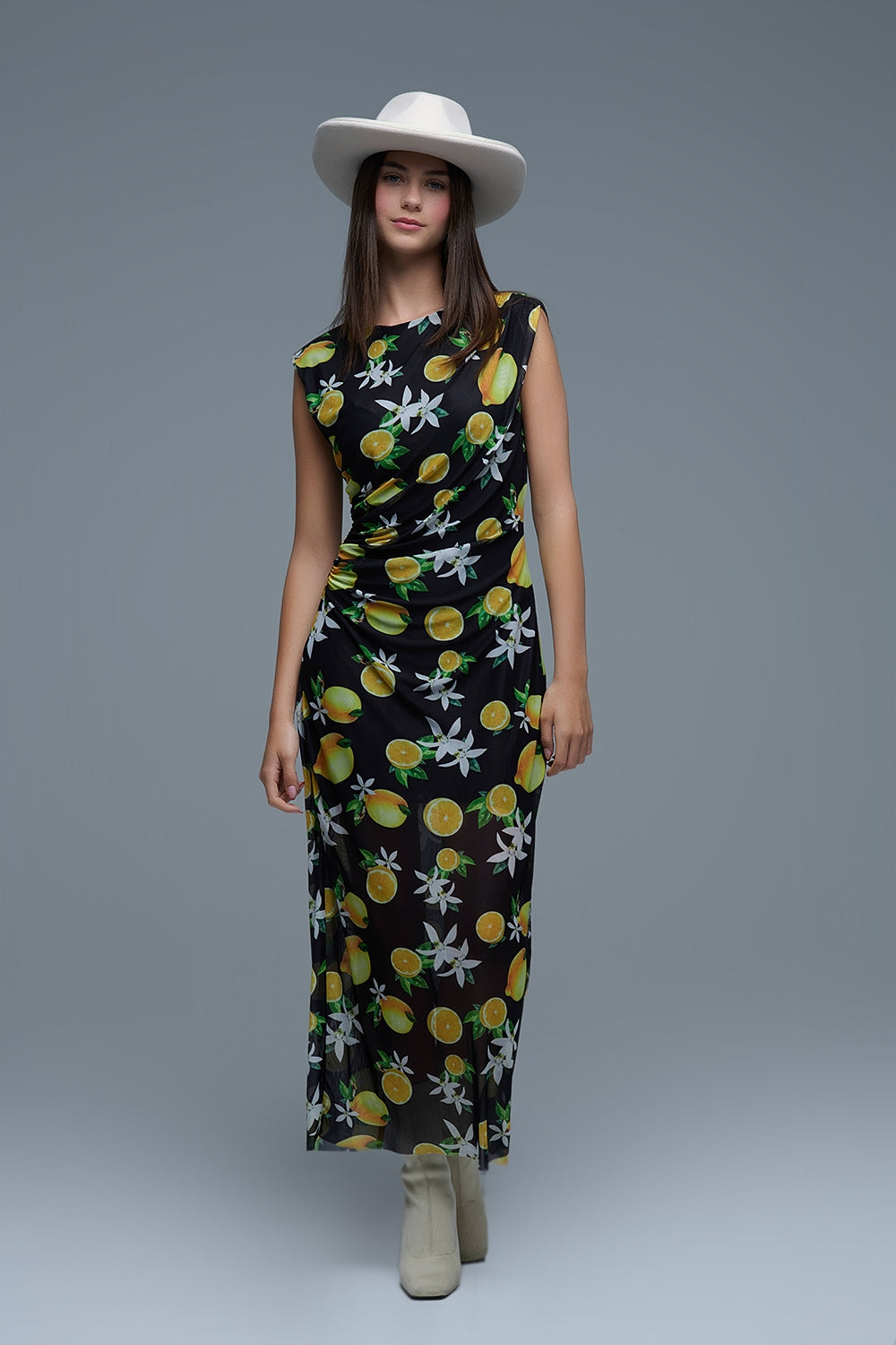 Maxi Vestido de Tul Negro con Rizo Lateral en Estampado Amarillo Limón Q2