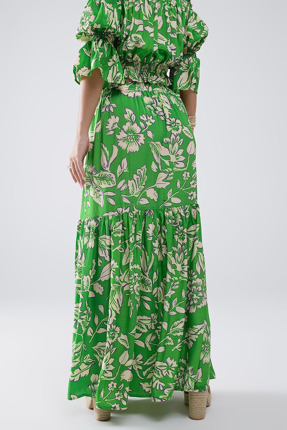 Maxifalda de tirantes con estampado floral verde Q2