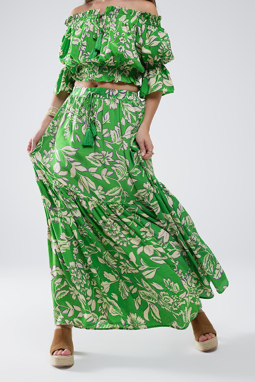 Maxifalda de tirantes con estampado floral verde Q2