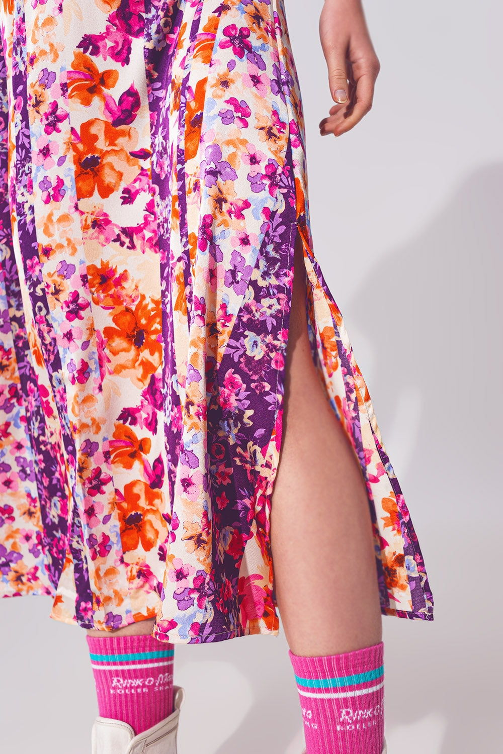 Maxivestido anudado con estampado de flores en multicolor Q2