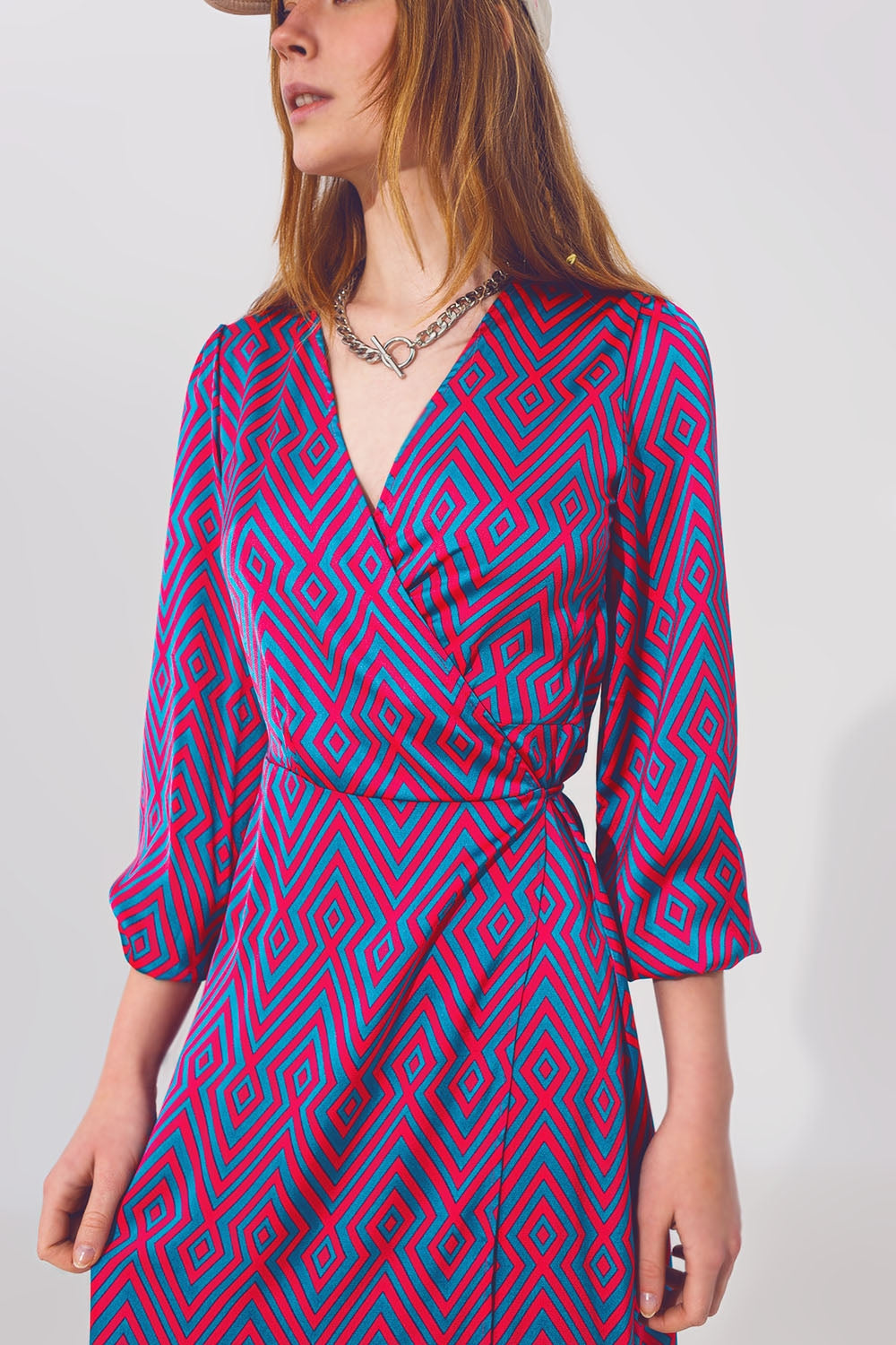 Maxivestido de manga larga con estampado geométrico Q2