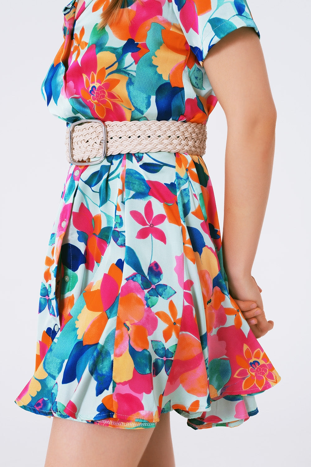 Mini vestido en saten suave estampado flores Q2