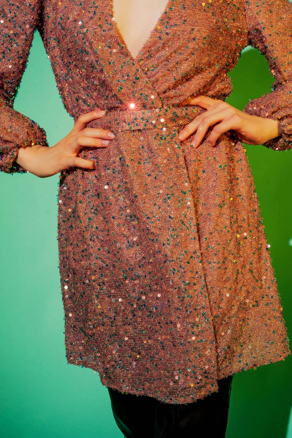 Minivestido de lentejuelas en rosa Q2
