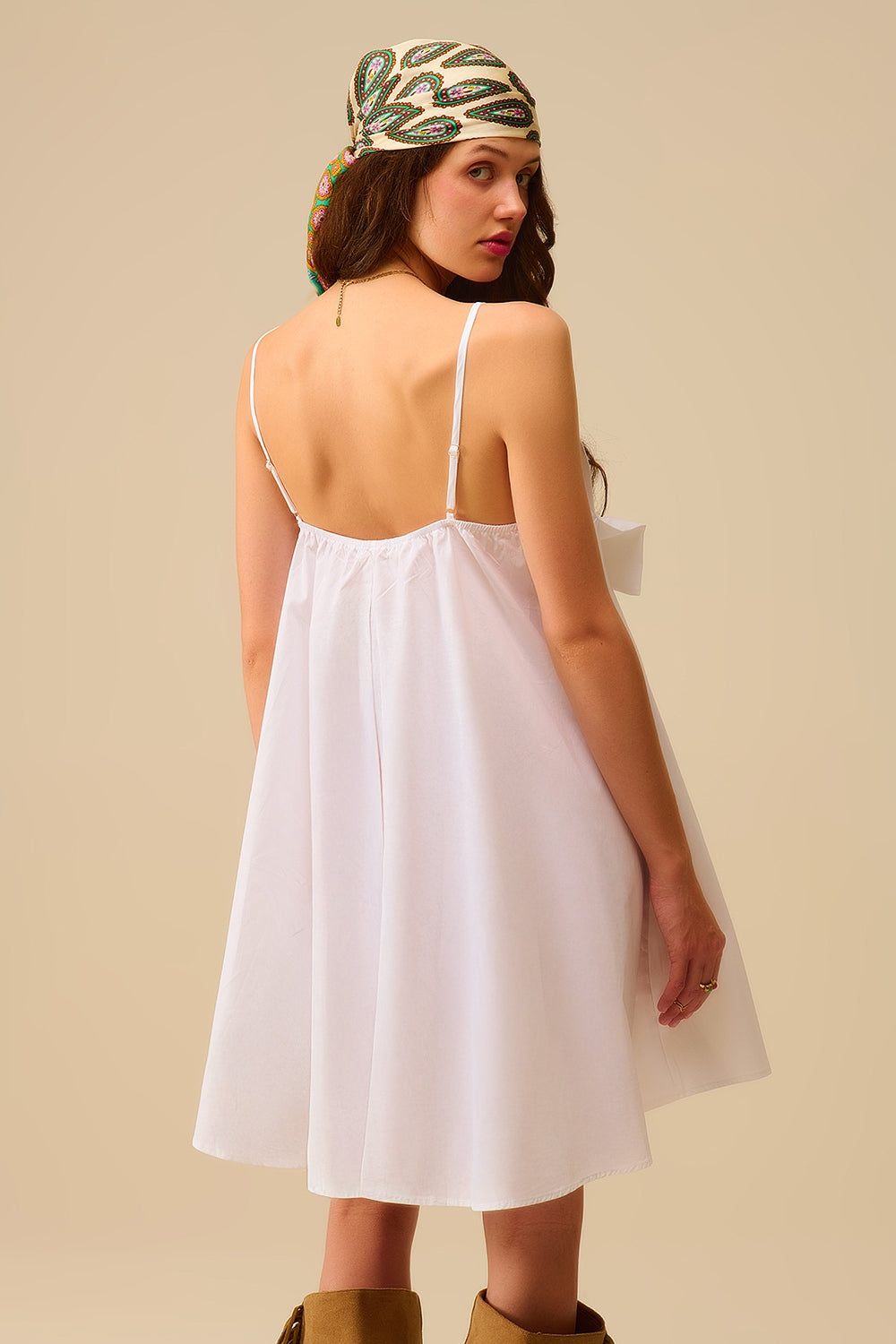Minivestido de popelín blanco con detalle de gran lazo Q2