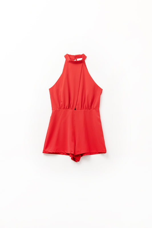 Q2 Mono corto rojo de cuello alto con detalle de pliegue en el frente