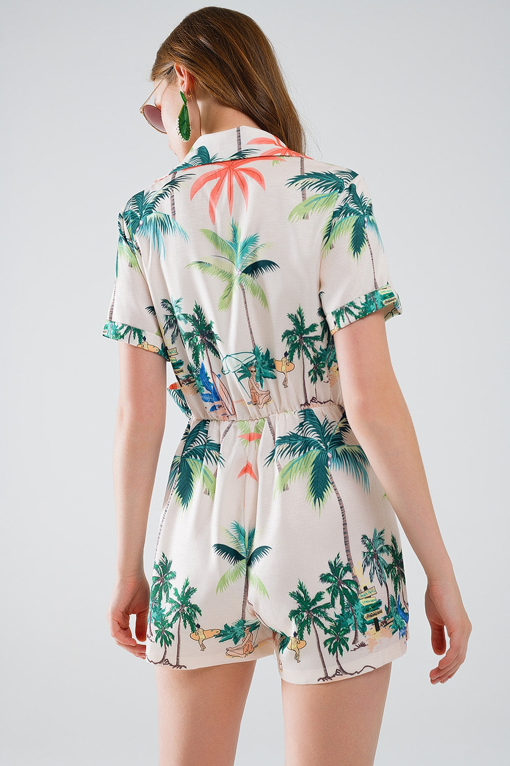 Mono crema con estampado playero y top cruzado Q2
