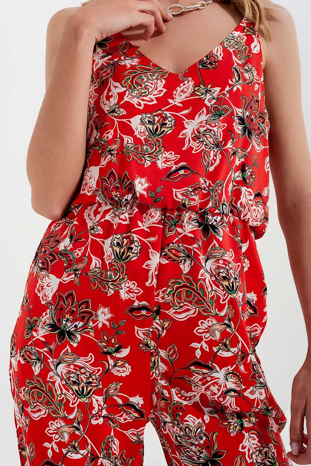 Mono largo con estampado floral y tirantes finos en rojo Q2