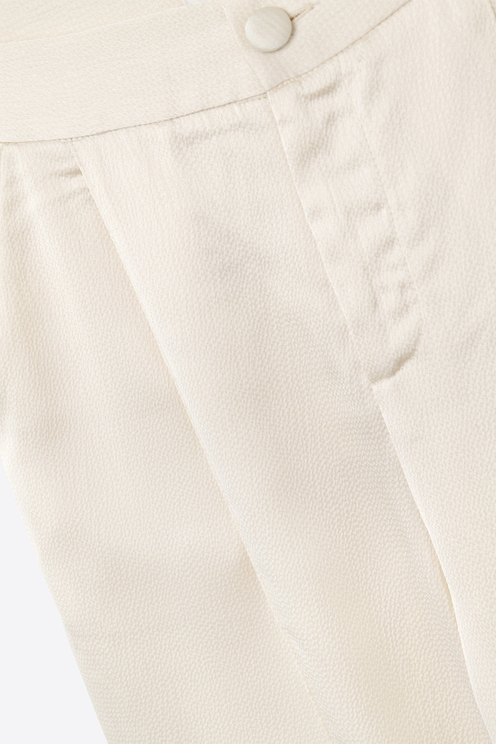 pantalón ancho crema de satén texturizado Q2