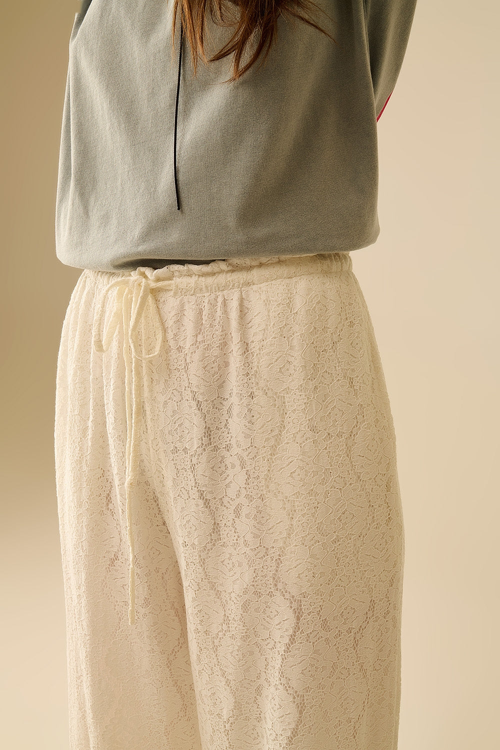 pantalón ancho de encaje con cintura elástica Q2