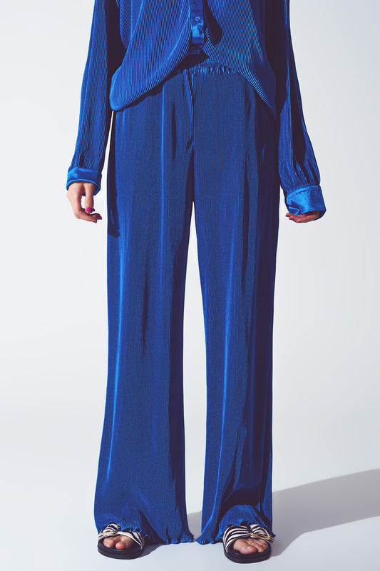 Q2 Pantalón ancho plisado de satén azul