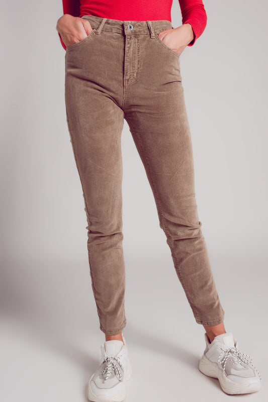 Q2 Pantalon beige corte pitillo de pana