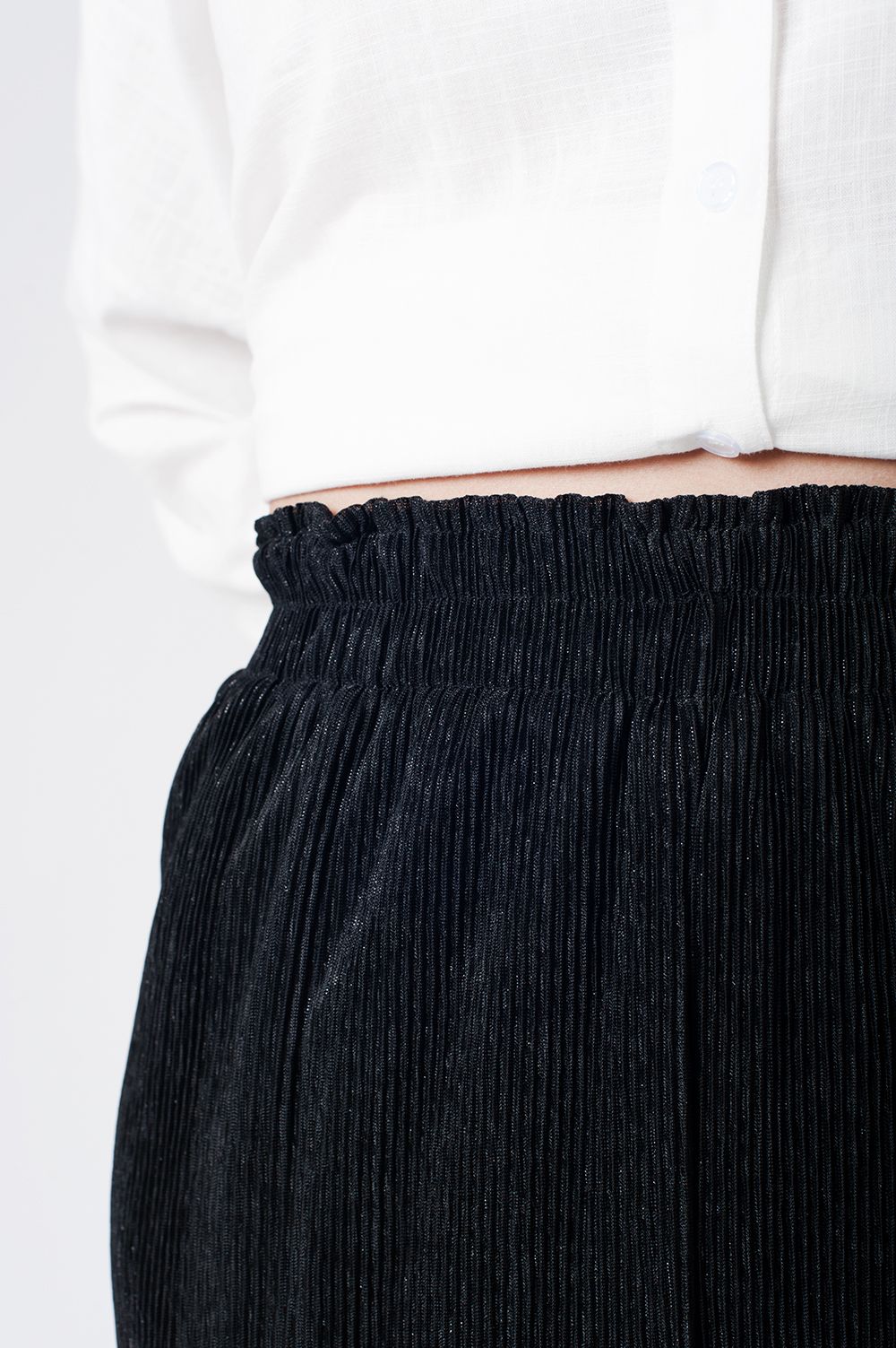 Pantalon de bambula negro con pernera ancha Q2