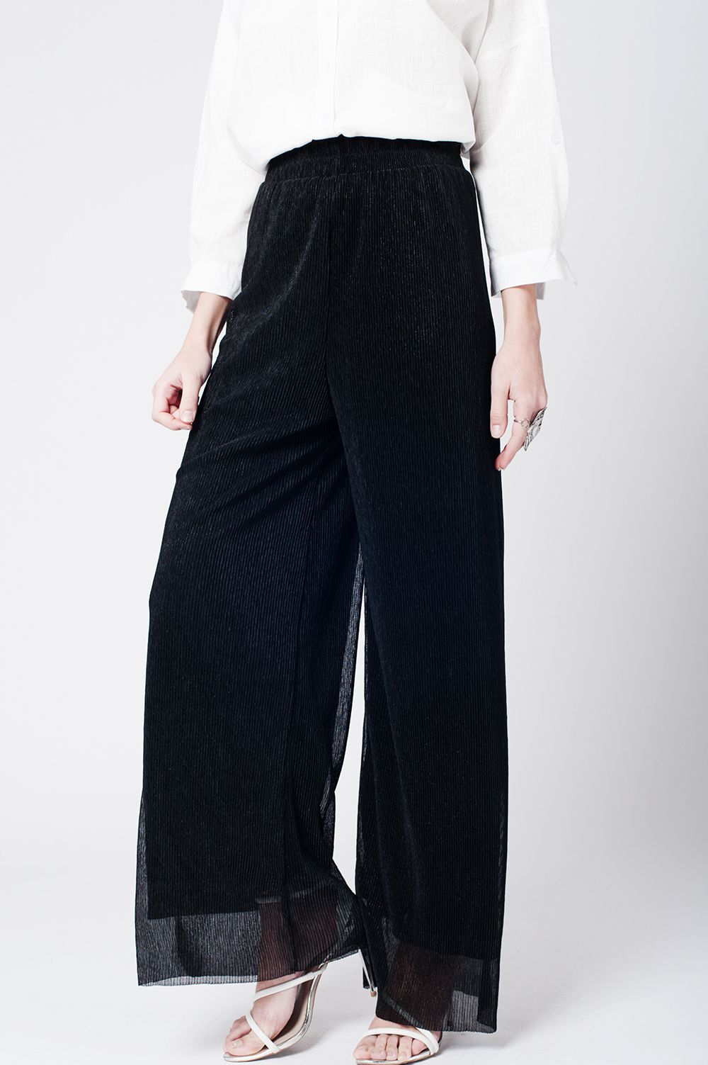 Pantalon de bambula negro con pernera ancha Q2