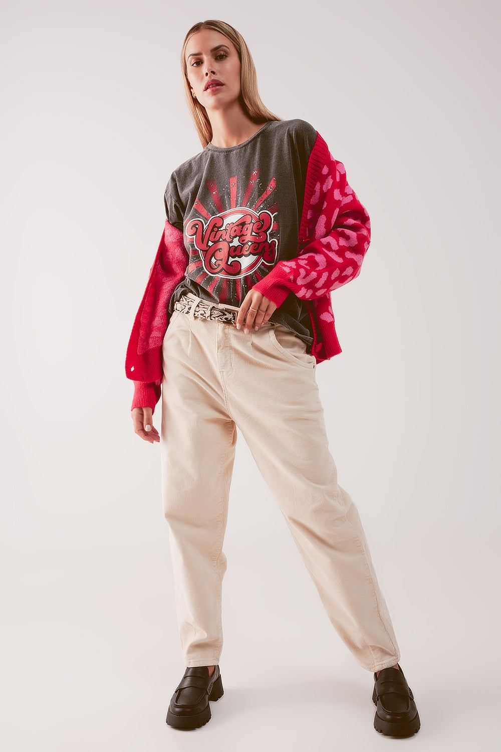 Pantalon de pana con pinzas ancho en crudo Q2