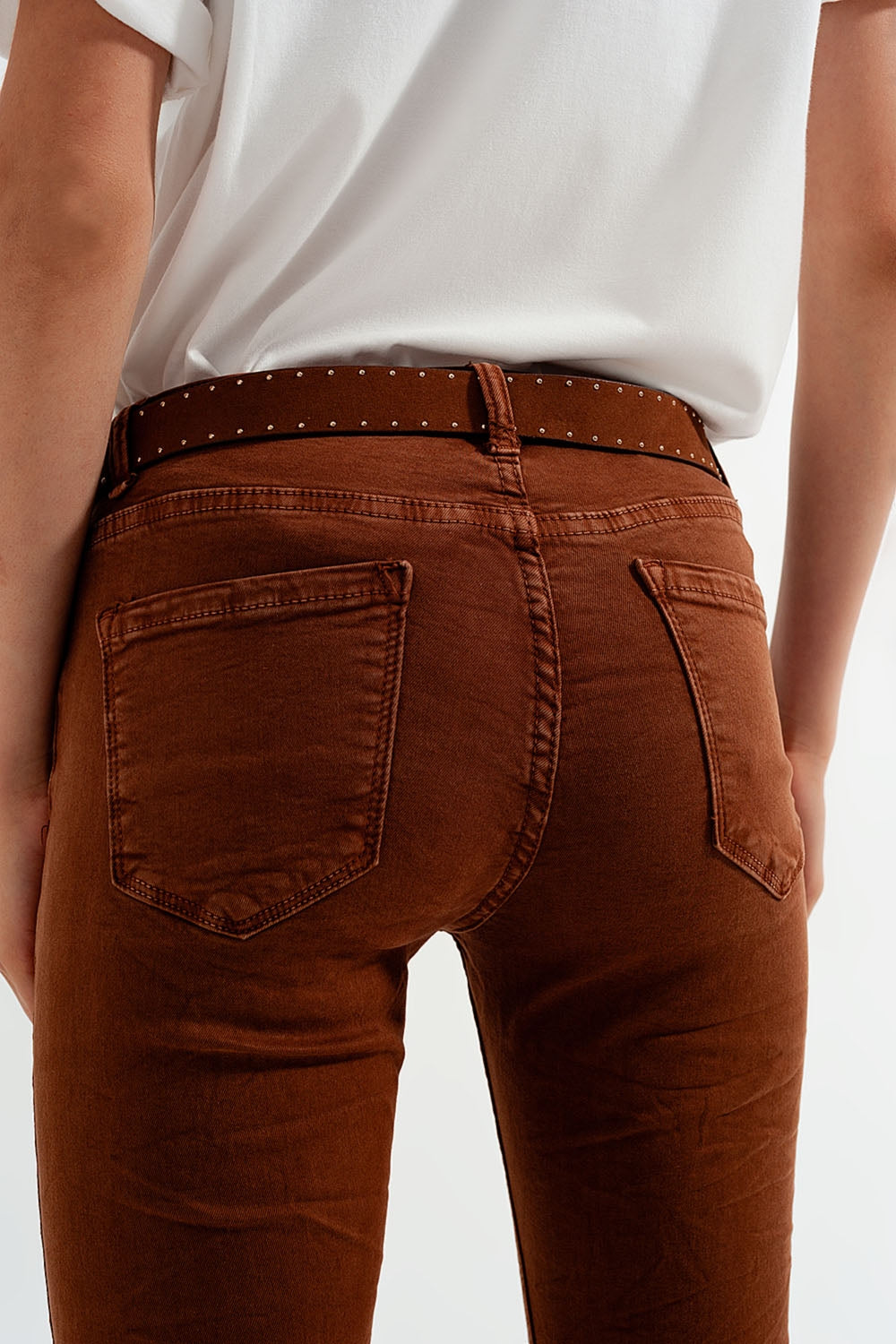 Pantalon de talle alto color camel Q2