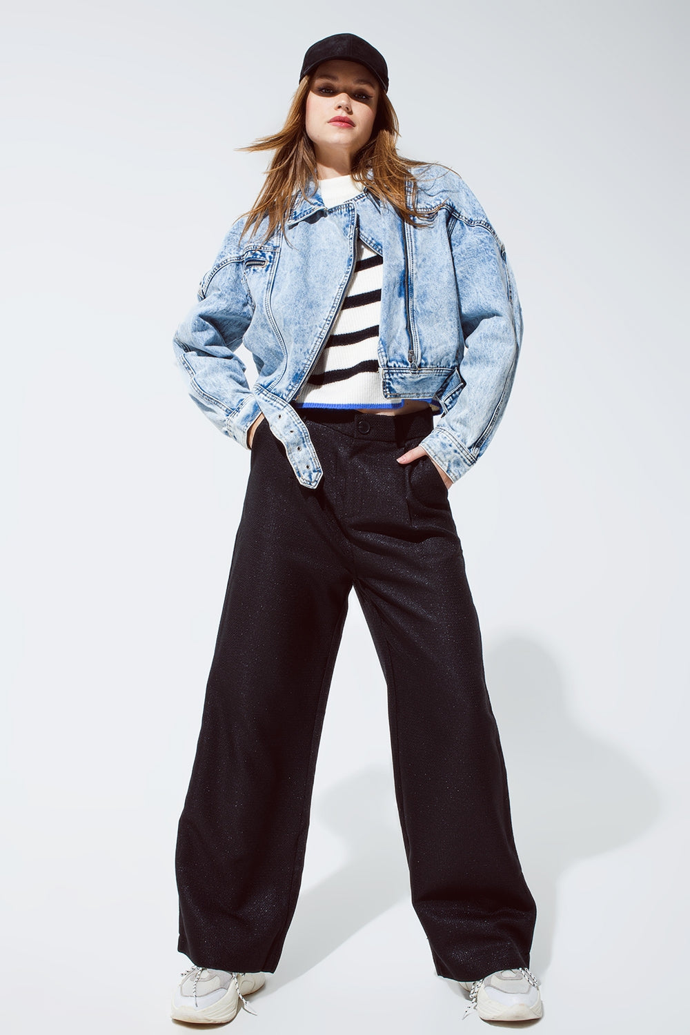 Pantalón extragrande en negro Q2