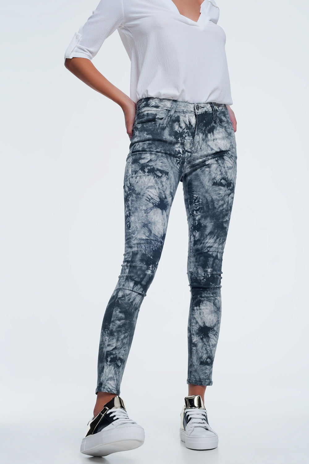 Pantalon gris slim teñido Q2