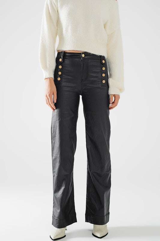 Q2 Pantalón negro de piel sintética con botones