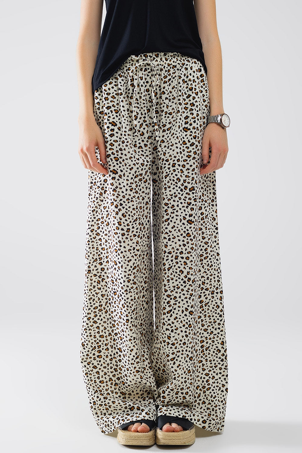 Q2 Pantalón recto con cintura elástica y estampado de leopardo
