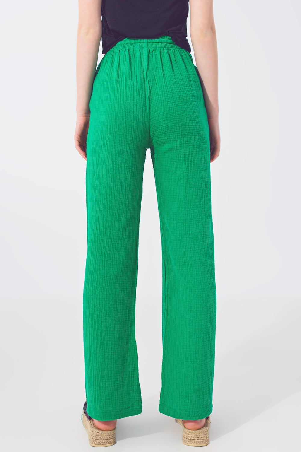 Pantalón Texturizado de Corte Holgado en Verde Q2