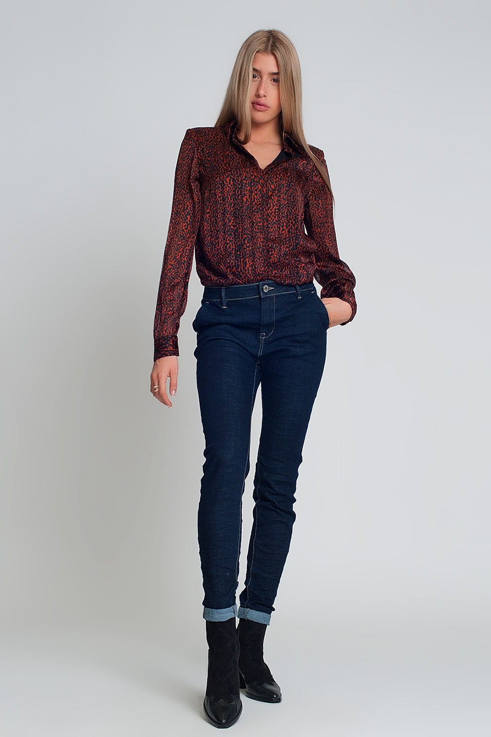 Pantalon vaquero estilo chino de corte pitillo Q2