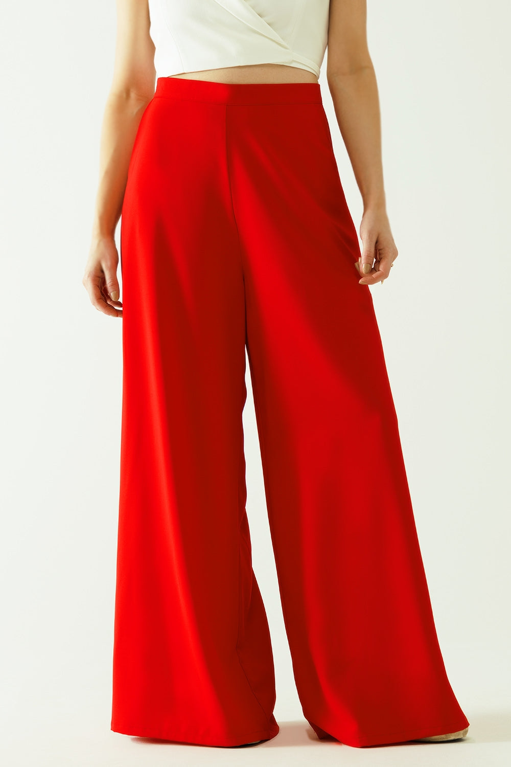 Pantalones acampanados amplios básicos rojos Q2