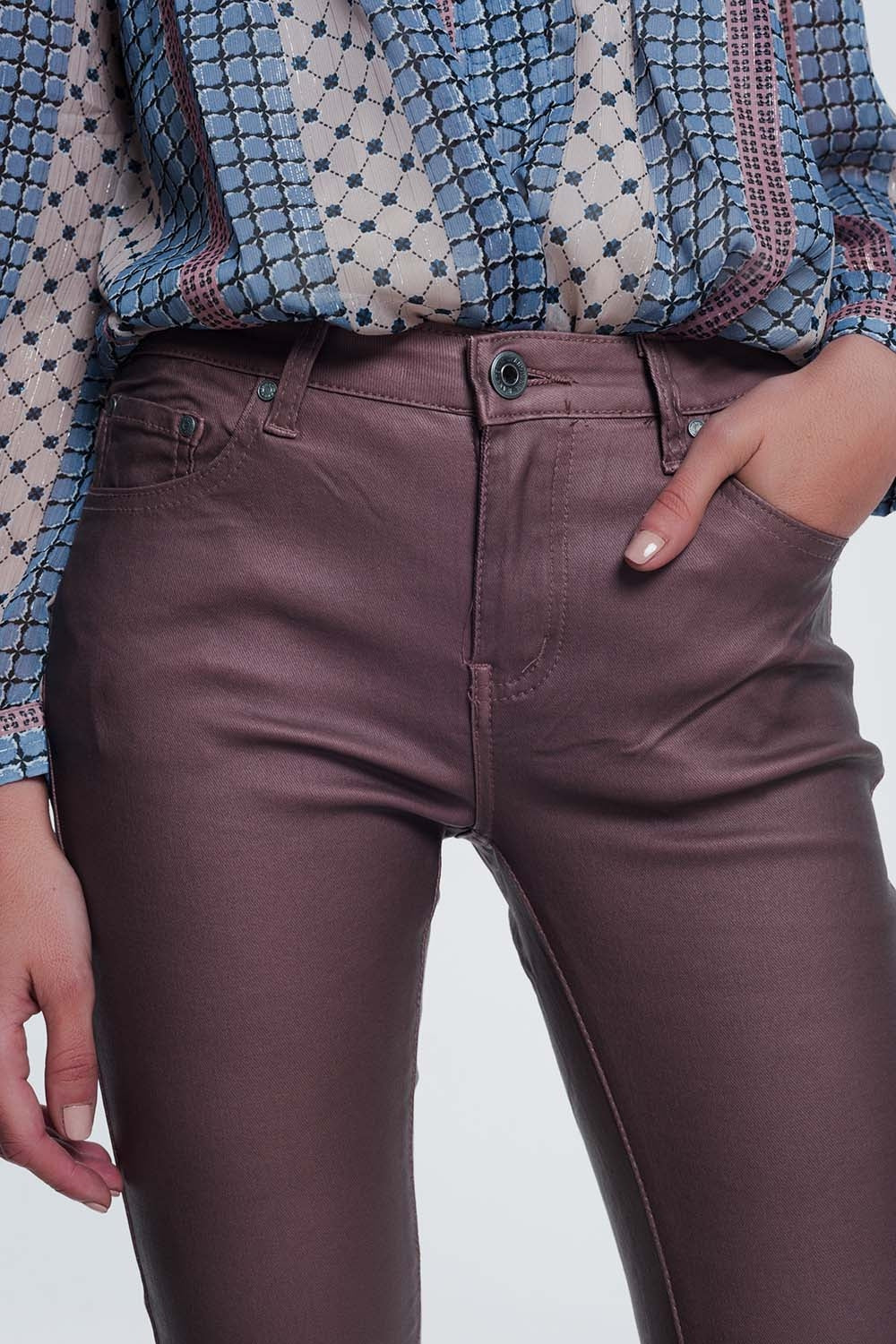 Q2 Pantalones ajustados de talle alto en rosa