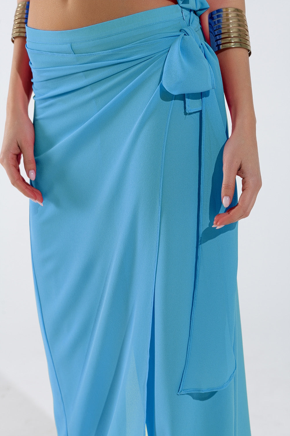 Pantalones anchos azul claro Falda superpuesta atada a un lado Q2