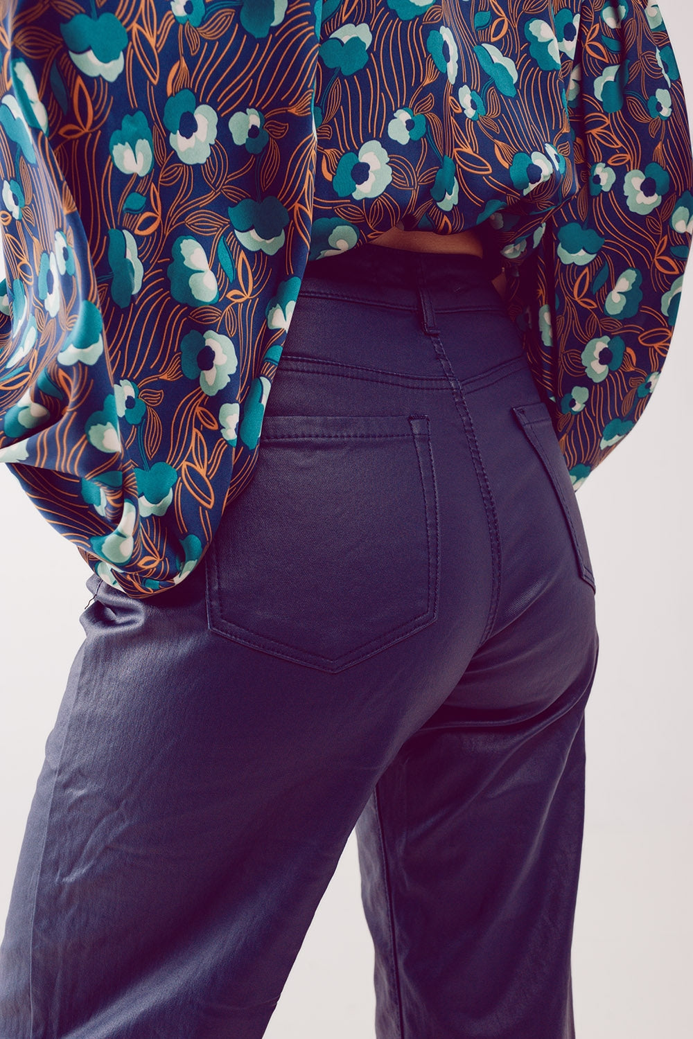 Pantalones azules  de pernera ancha de cuero sintético Q2