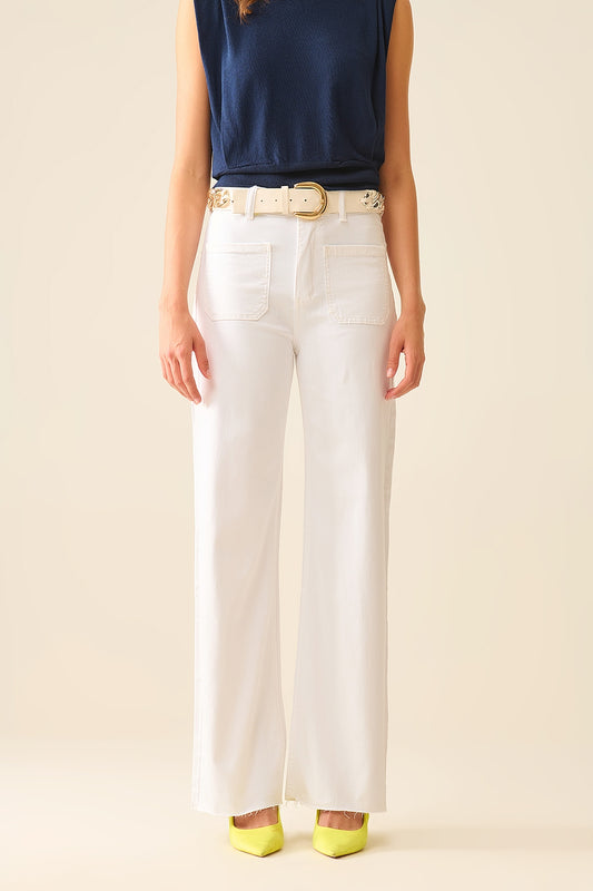 Q2 Pantalones blancos rectos con bolsillos delanteros