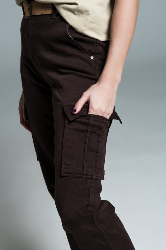 Q2 Pantalones cargo relajados en marrón oscuro
