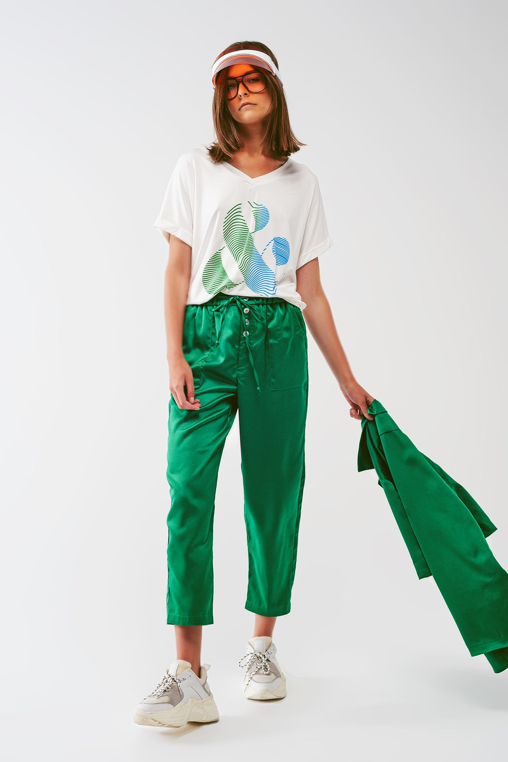 Pantalones cortos de satén en verde Q2