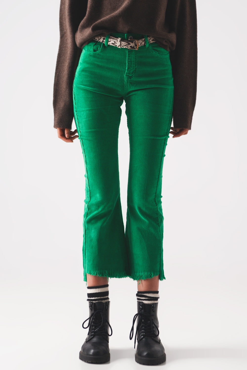 Pantalones de campana color verde intenso de pana Q2