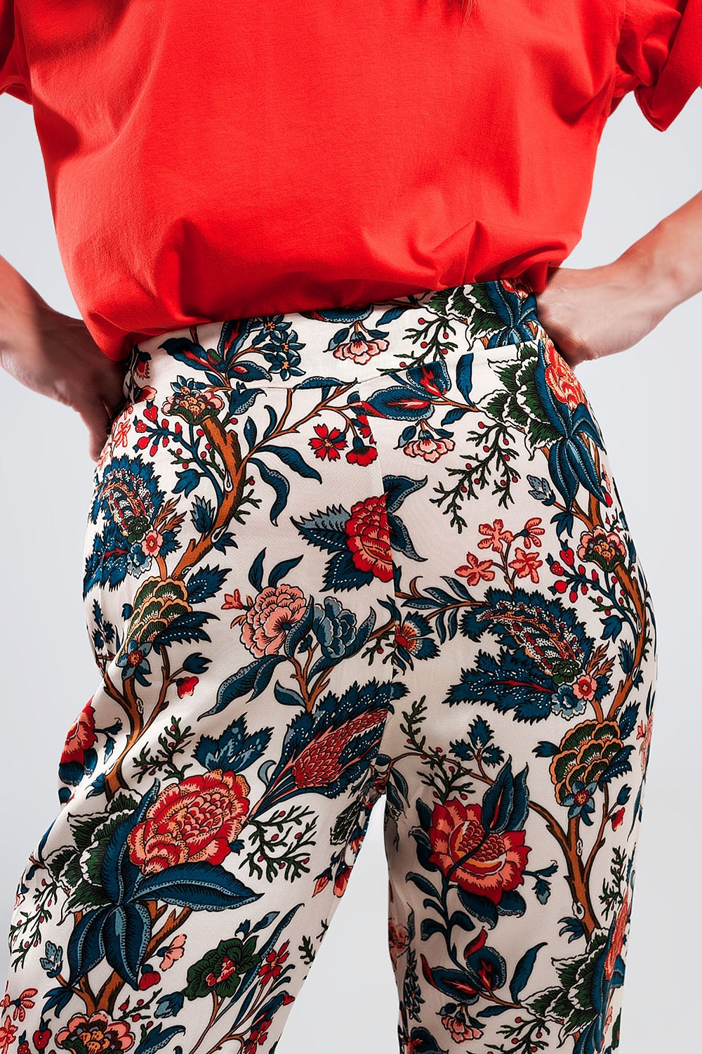 Pantalones de pernera ancha con estampado de cachemir beige Q2