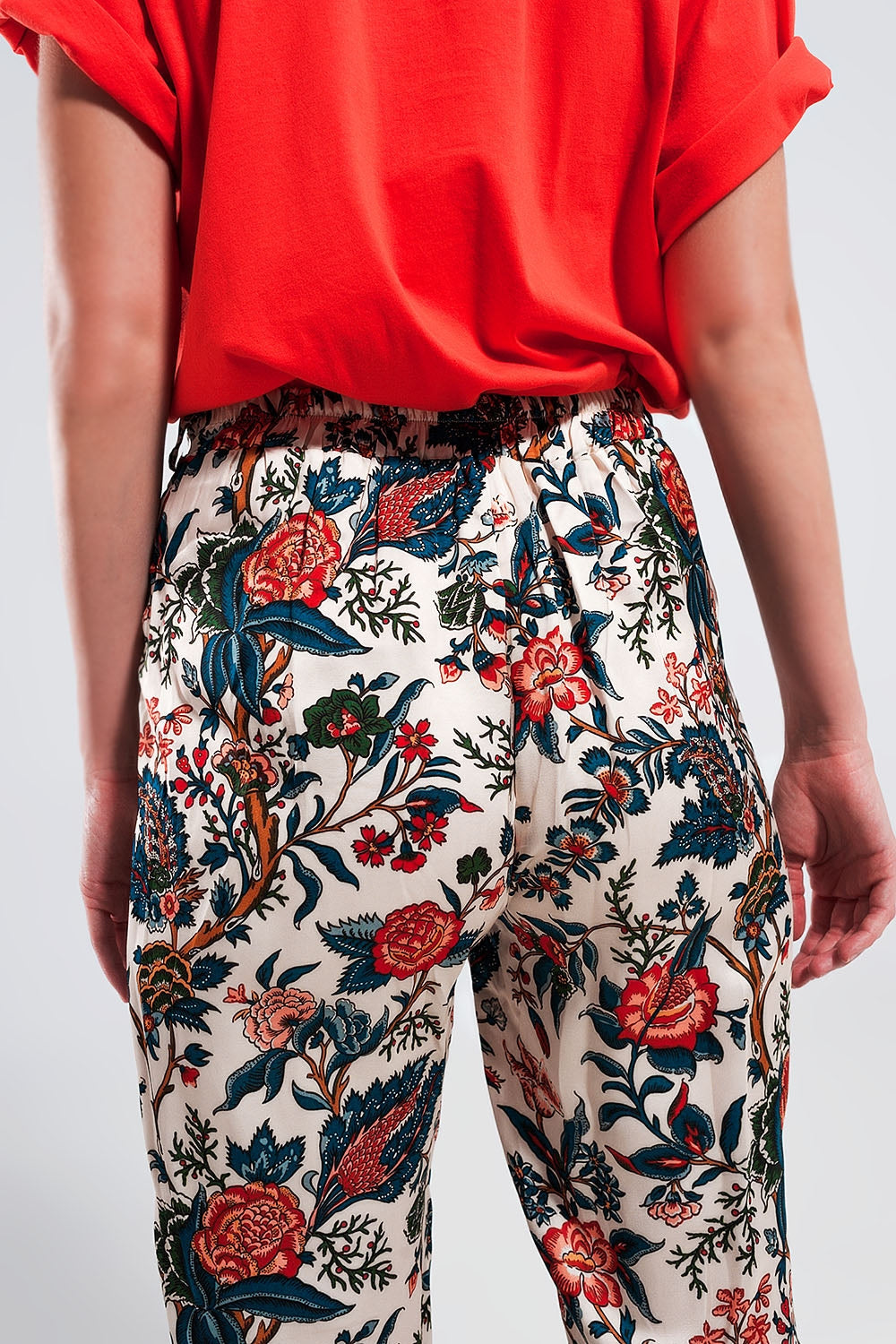 Pantalones de pernera ancha con estampado de cachemir beige Q2