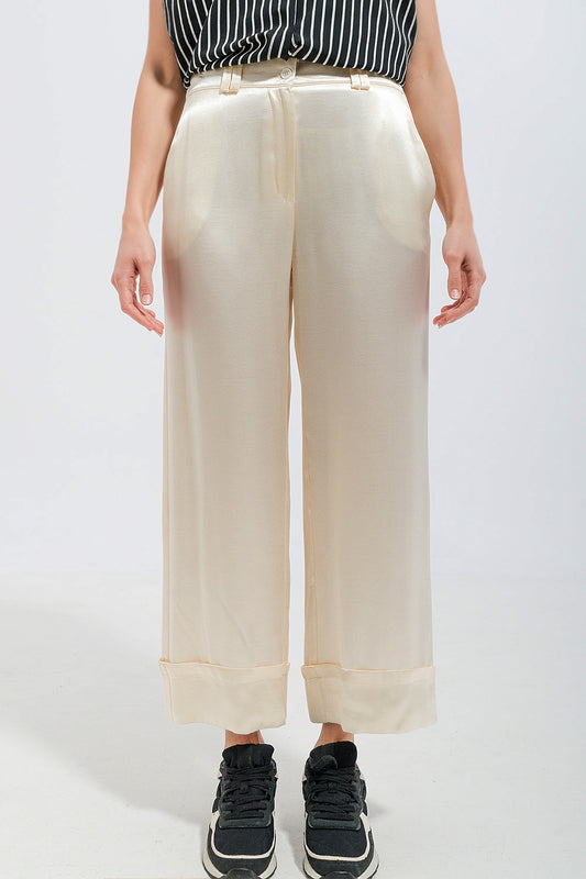 Q2 Pantalones de traje de pernera ancha de raso en crudo