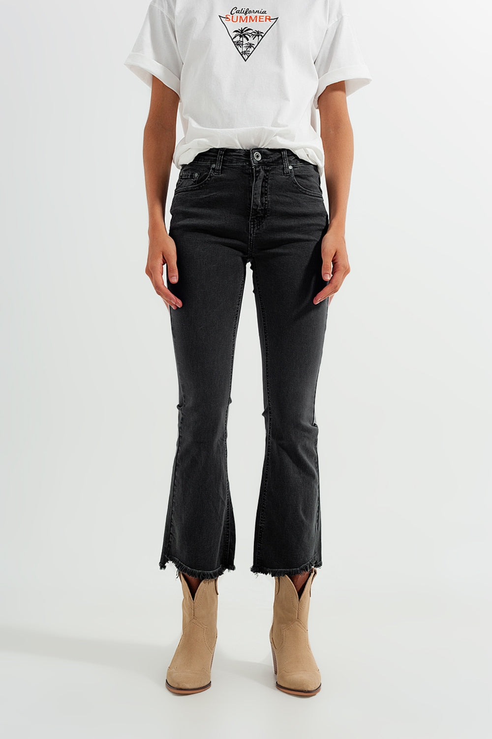 Pantalones en gris oscuro con tobillos anchos Q2