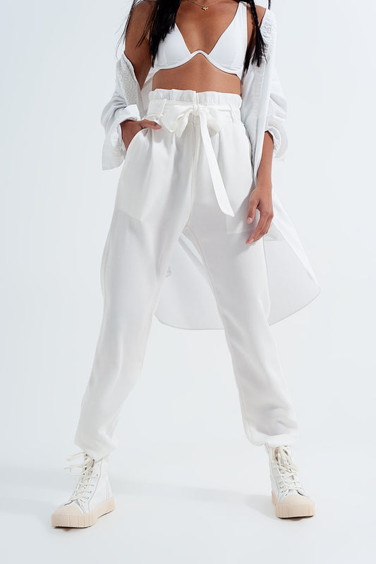 Q2 Pantalones finos con lazada en la cintura en blanco