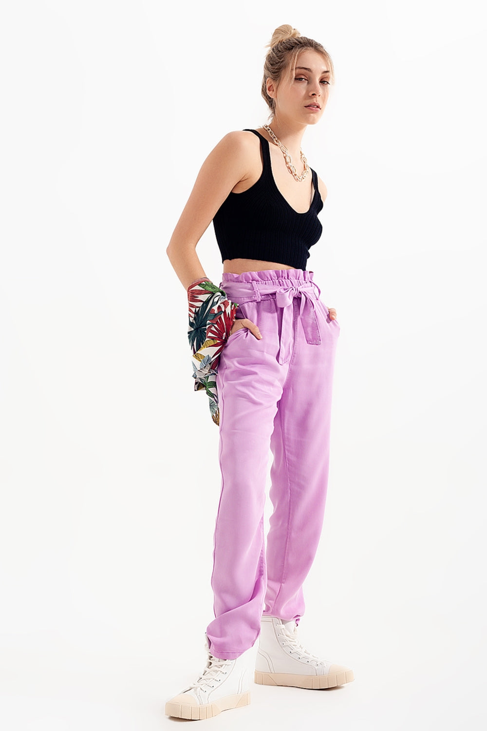 Pantalones finos con lazada en la cintura en morado Q2
