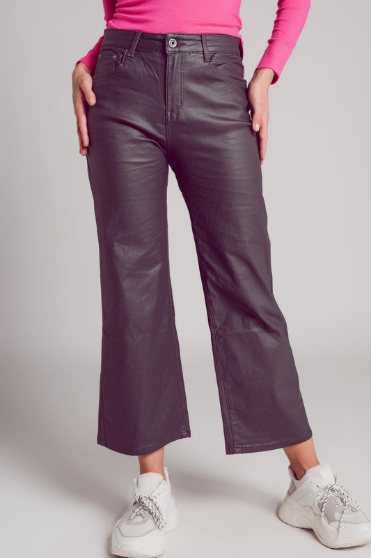 Q2 Pantalones grises  de pernera ancha de cuero sintético
