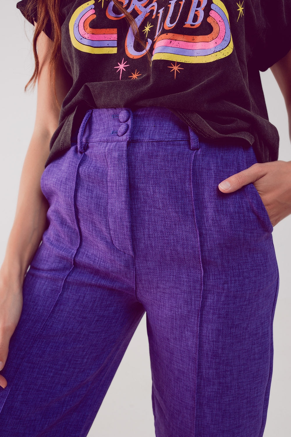 Pantalones morados de corte sartorial y pernera recta Q2