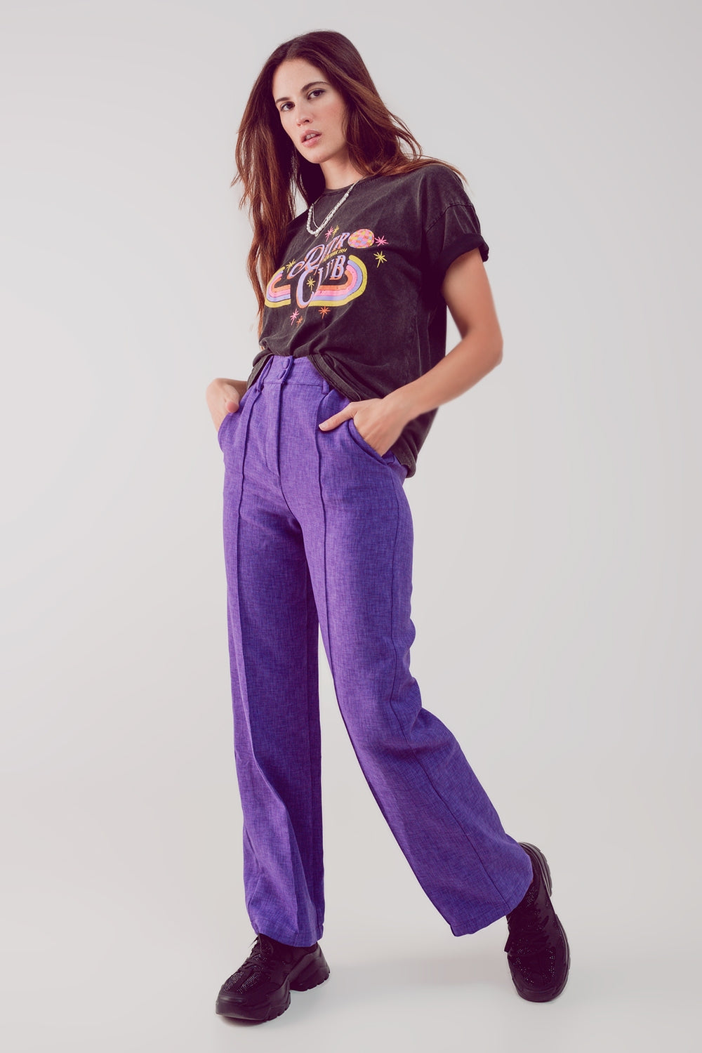 Pantalones morados de corte sartorial y pernera recta Q2