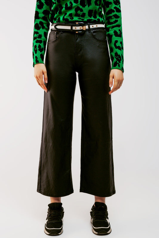 Q2 Pantalones negros de pernera ancha de cuero sintético