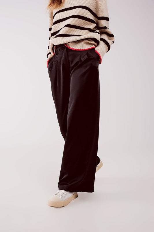 Q2 Pantalones palazzo con pinzas en negro