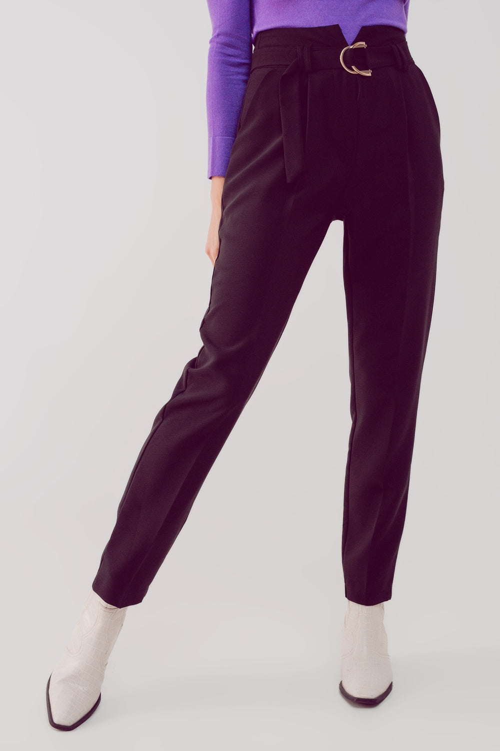 Pantalones pitillo negros con cintura estilo paperbag Q2